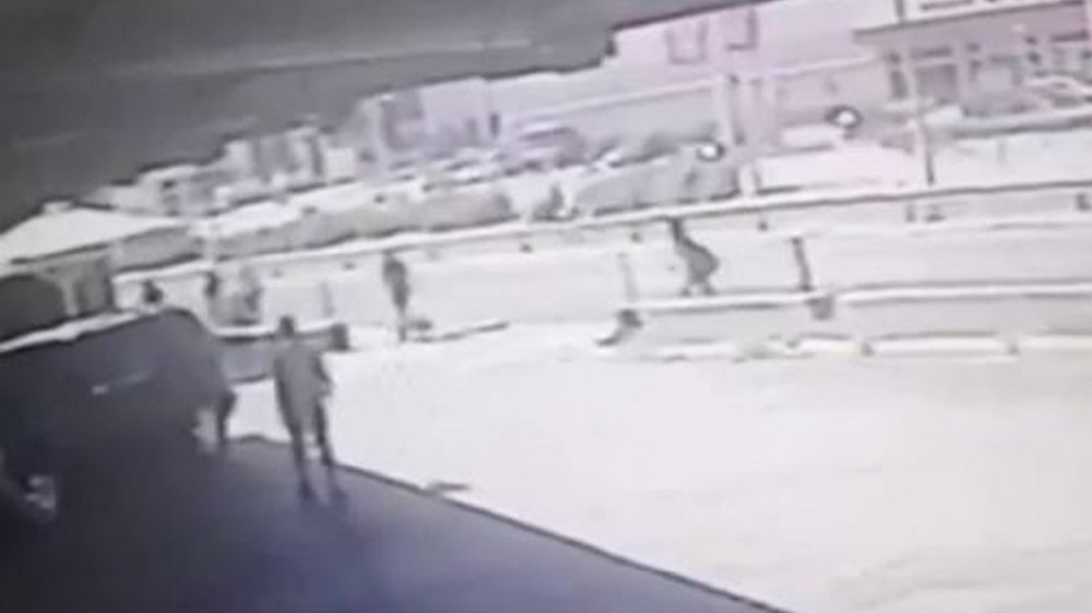 ΒΙΝΤΕΟ ντοκουμέντο από την επίθεση με μαχαίρι κατά 14χρονου στον Άλιμο