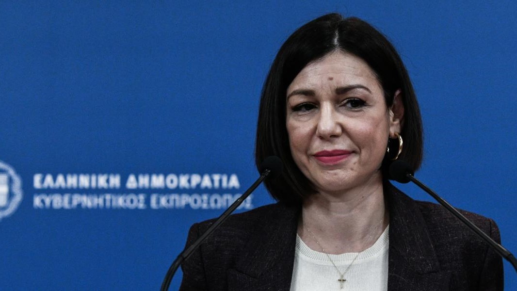 Πελώνη για Τσίπρα: Αντί να μιλά για ευτελισμό της δημοκρατίας, ας κοιτάξει στον καθρέφτη του