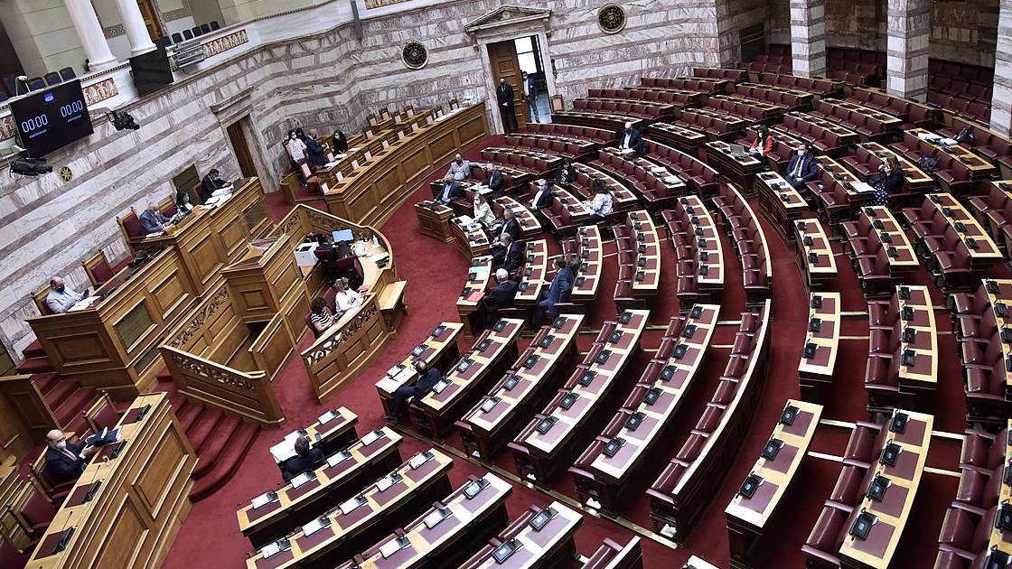 Κόντρα ΝΔ-ΚΙΝΑΛ για τις δύο “διαρροές” στην ψηφοφορία για τον Νίκο Παππά