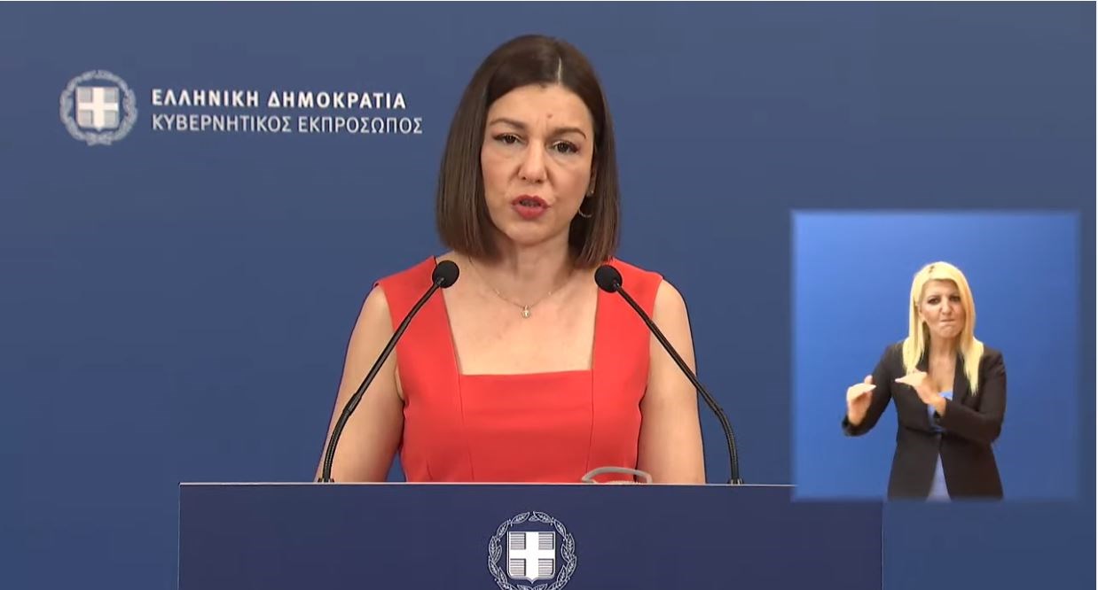 Πελώνη: Έρχεται νομοθετική ρύθμιση για την υποχρεωτικότητα – Δεν θα συνδέεται με απολύσεις