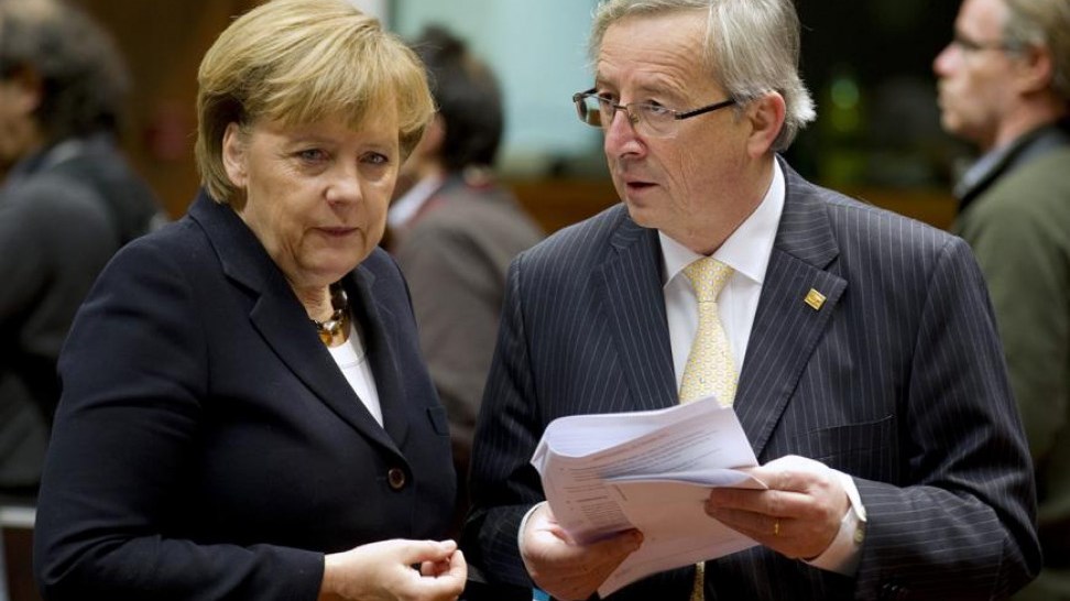 Αυτή είναι η αιτία για το τρέμουλο της Μέρκελ – Τι αποκάλυψε ο Γιούνκερ