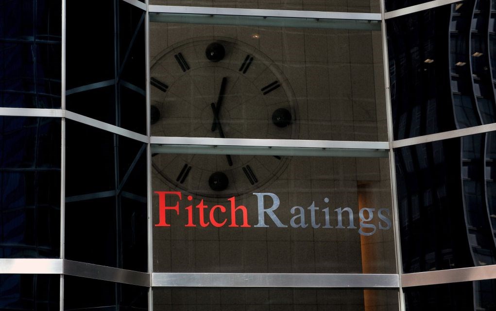 Ο Fitch επιβεβαίωσε το αξιόχρεο της Ελλάδας στη βαθμίδα ‘BB’ με σταθερή προοπτική