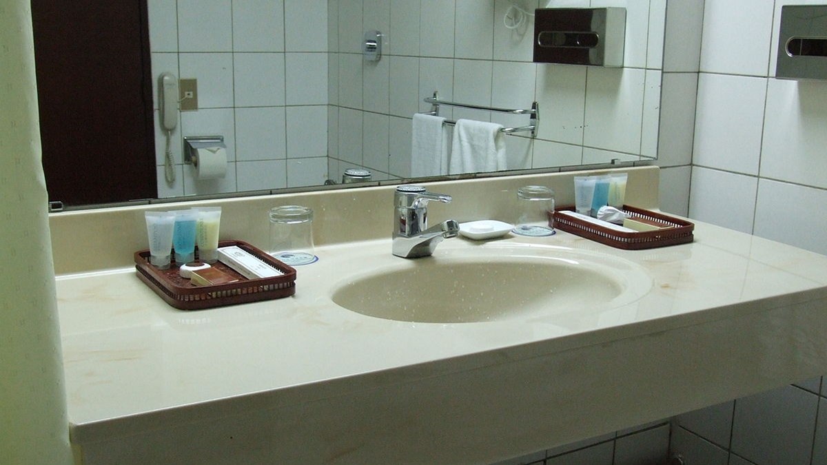 Βρέθηκε νεκρή στο μπάνιο ξενοδοχείου της Κρήτης