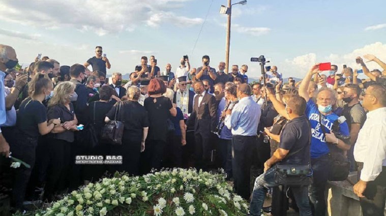 Με δημοτικά τραγούδια το “ύστατο χαίρε” στη Φιλιώ Πυργάκη