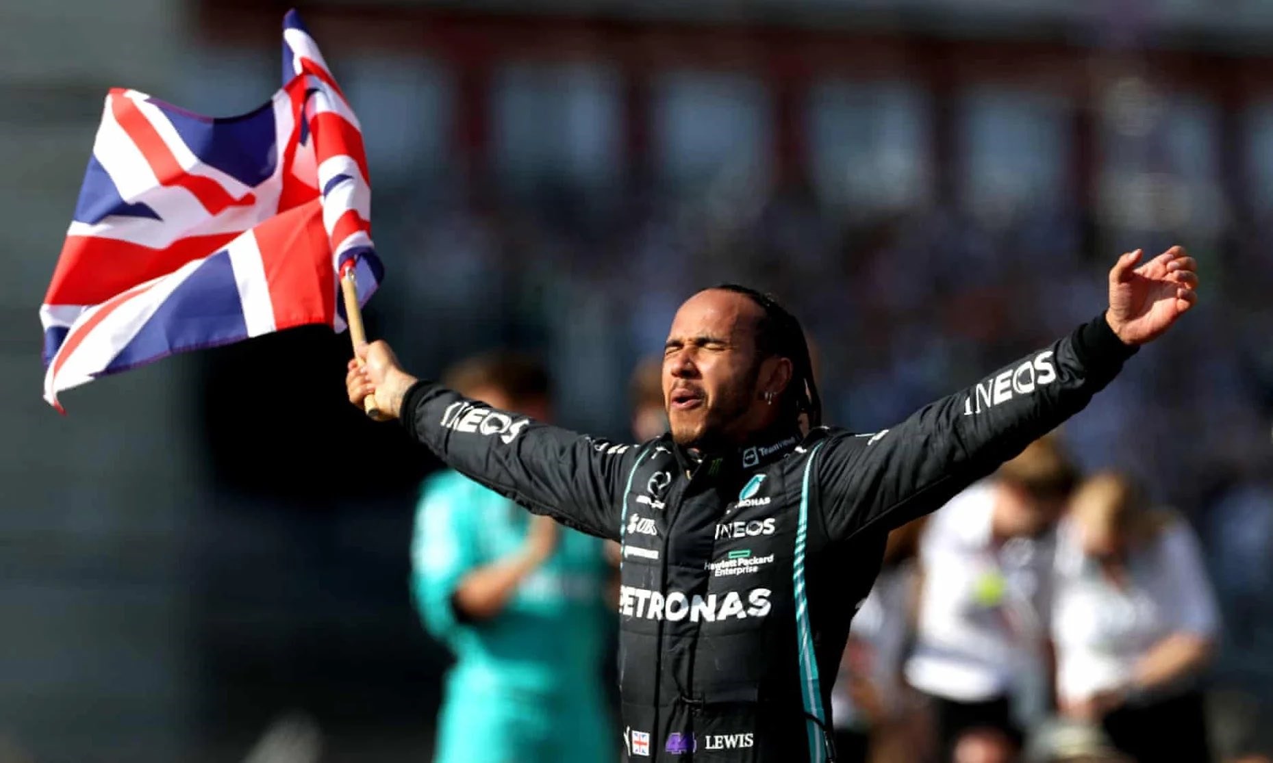 Χάμιλτον έριξε ευθύνες στον Φερστάπεν – “Δεν μου άφησε καθόλου χώρο” – ΒΙΝΤΕΟ