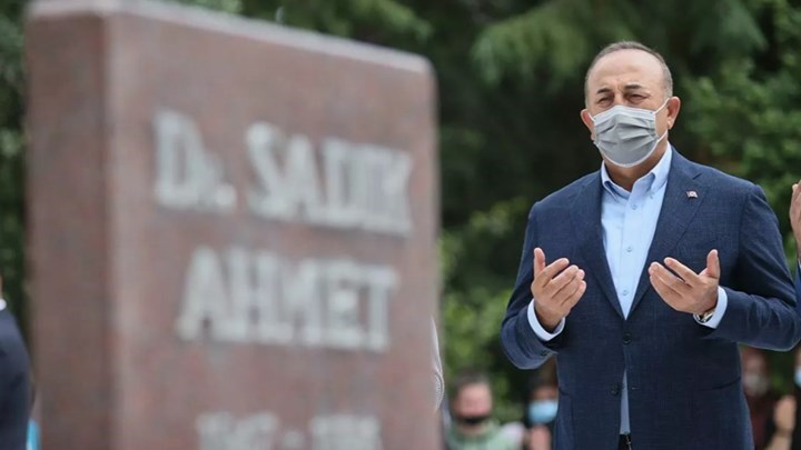 Επίθεση Τσαβούσογλου στην Ελλάδα – Επιδίδεται σε αυτό-εξευτελιστική συμπεριφορά