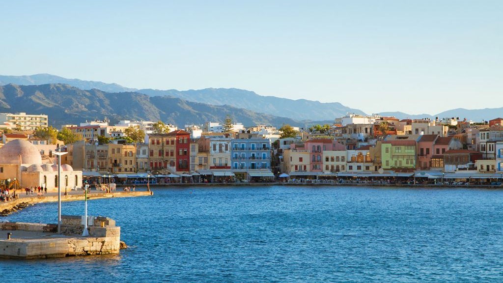 Πού εντοπίζονται τα 1.834 νέα κρούσματα κορονοϊού – 720 στην Αττική, «βράζει» η Κρήτη