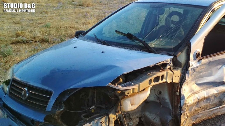 Τραγωδία στο Ναύπλιο – 34χρονη γυναίκα “έσβησε” έπειτα από σύγκρουση δύο αυτοκινήτων – ΒΙΝΤΕΟ