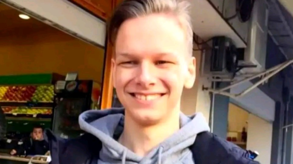 Τη σύνταξη των γονιών του που πέθαναν από κορονοϊό θα παίρνει από τον Αύγουστο ο Δημήτρης από τη Ναύπακτο