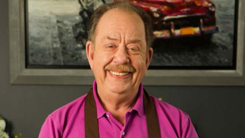 Ο Ηλίας Μαμαλάκης για την περιπέτεια της υγείας του και την απώλεια της πρώτης συζύγου του