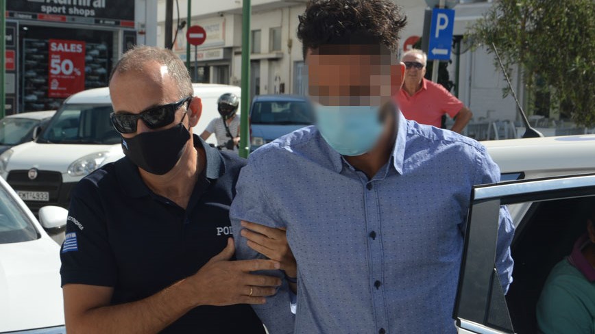 Τι δήλωσαν οι γιατροί που εξέτασαν τον δολοφόνο της Γαρυφαλλιάς – ΒΙΝΤΕΟ