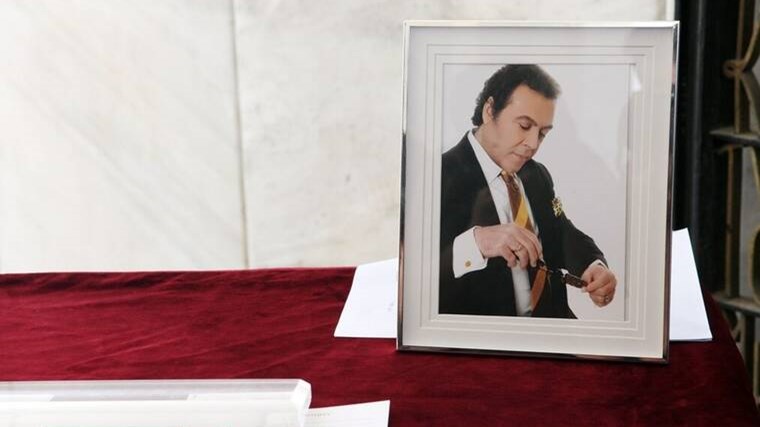 Οι ηχηρές απουσίες στην κηδεία του Τόλη Βοσκόπουλου