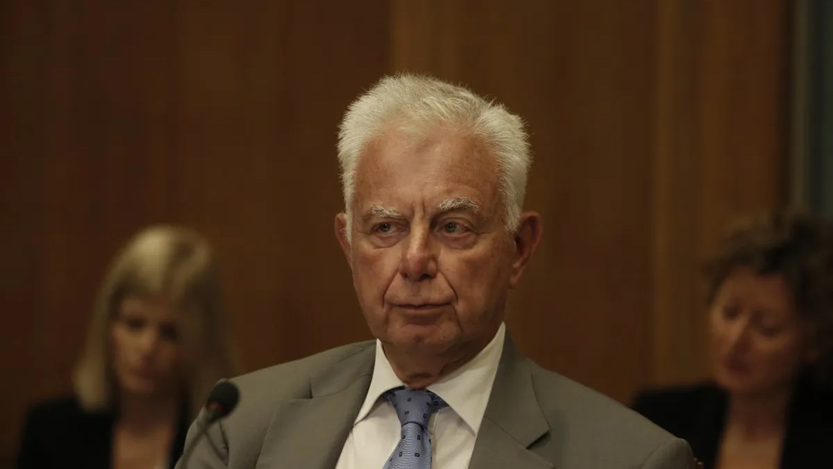 “Βόμβα” από τον αντιπρόεδρο της κυβέρνησης για την επέκταση του υποχρεωτικού εμβολιασμού