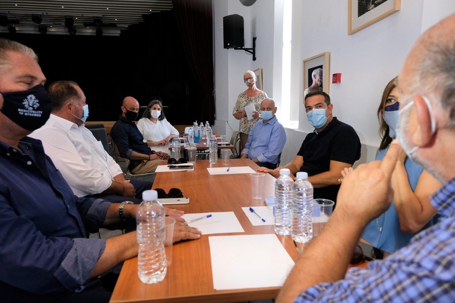 Τσίπρας: Να αναδείξουμε λύσεις για να αποφευχθούν οι πολύ αρνητικές συνέπειες του lockdown