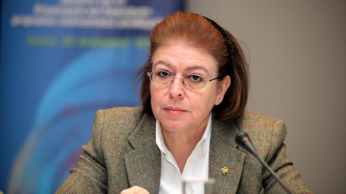 Συλλυπητήριο μήνυμα Μενδώνη για τον θάνατο της Μάγιας Λυμπεροπούλου