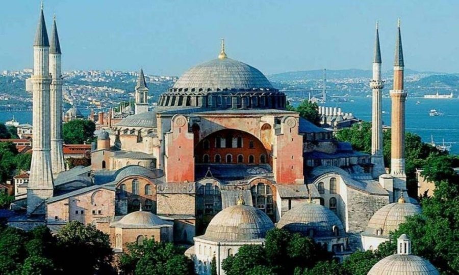 “Χαστούκι” της UNESCO στην Τουρκία για την Αγία Σοφία και τη Μονή της Χώρας