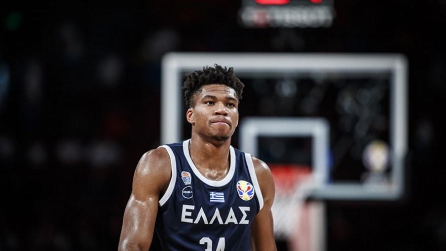 Η FIBA προτείνει τον Αντετοκούνμπο για σημαιοφόρο της Ελλάδας στους Ολυμπιακούς Αγώνες του 2024