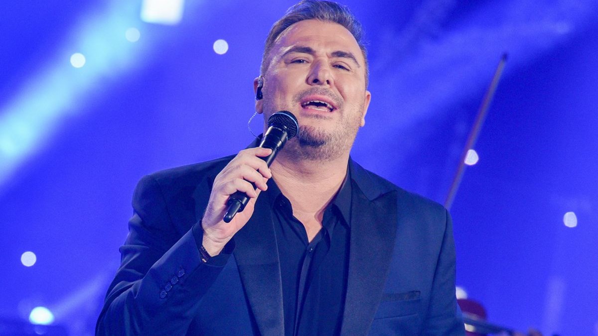 Η απάντηση του Αντώνη Ρέμου για τις “αναγκαστικές διακοπές”