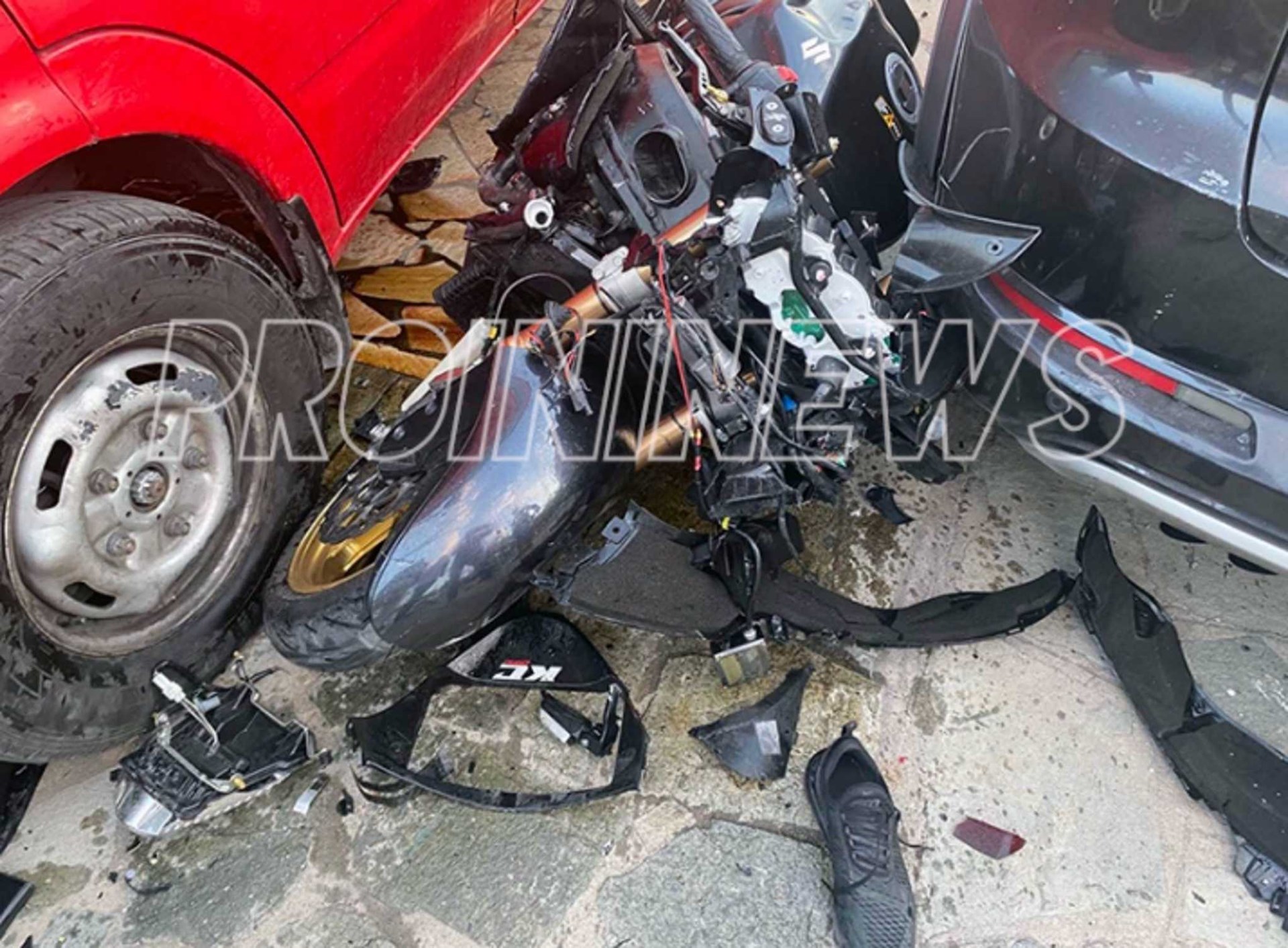 Τρεις νεκροί σε σοκαριστικό τροχαίο στην Καβάλα – Προσοχή σκληρές εικόνες