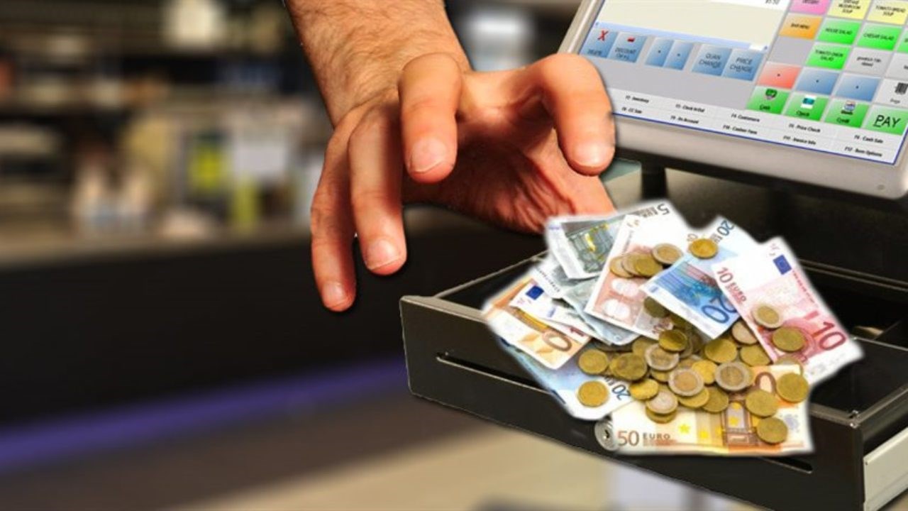 Διαρρήκτες κλειδώθηκαν μέσα σε τσιπουράδικο στον Βόλο – Πώς συνελήφθησαν