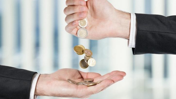 Χατζηδάκης: Τι θα γίνει με τον κατώτατο μισθό – Αύριο οι αποφάσεις της κυβέρνησης