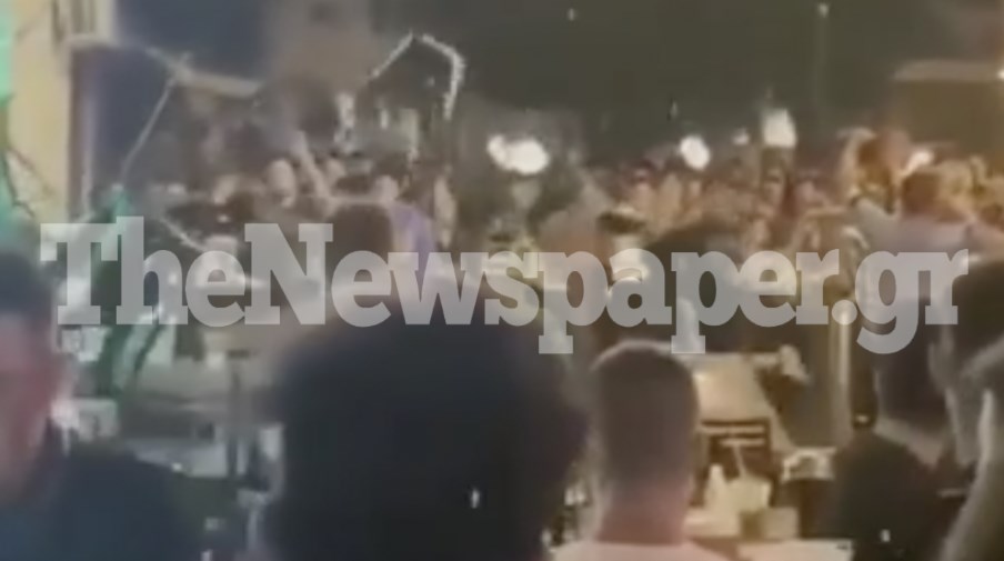 Άγριο ξύλο σε γειτονικά μπαρ στον Βόλο – ΒΙΝΤΕΟ