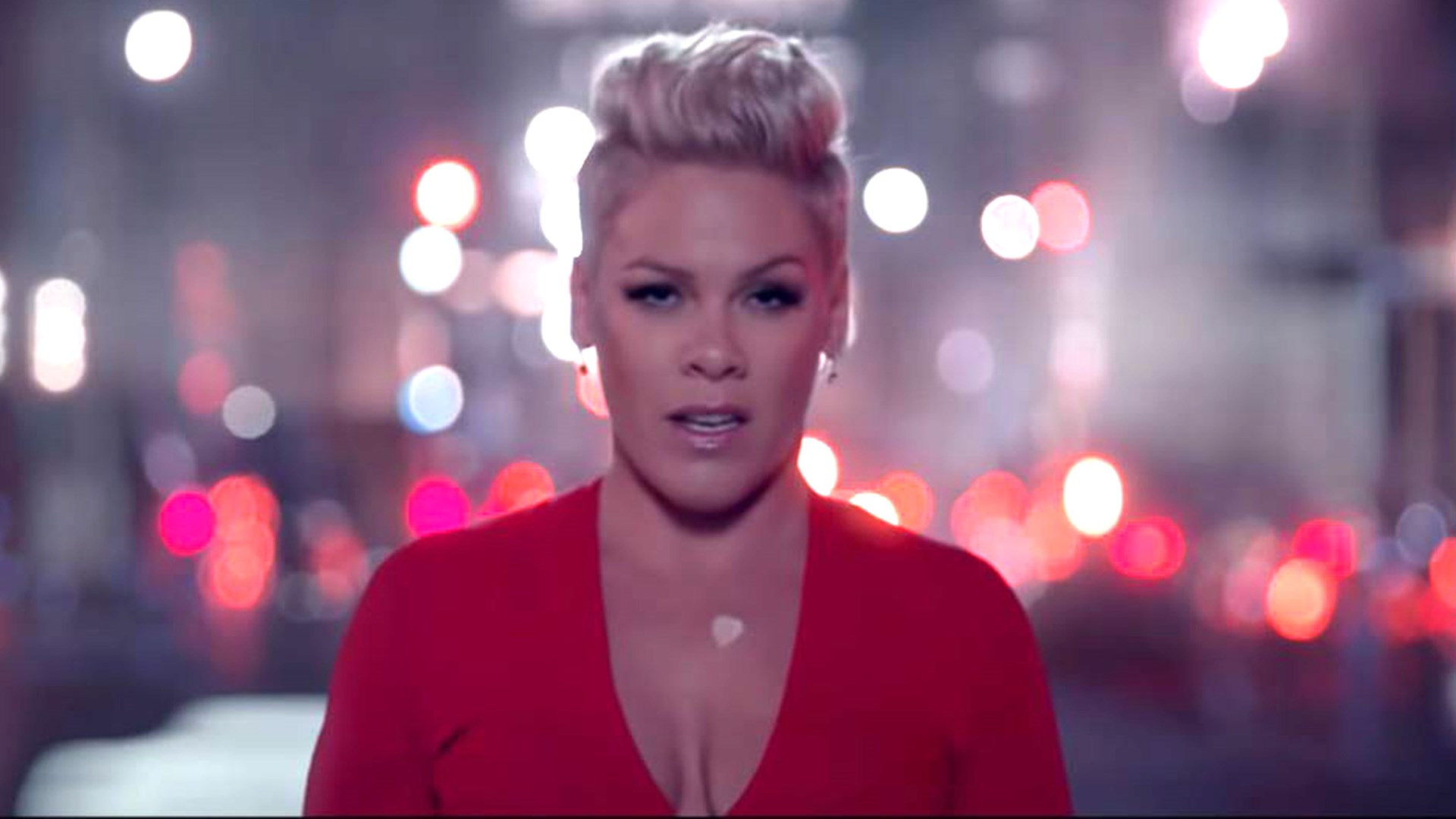 Η Pink θα πληρώσει το πρόστιμο για τα σορτσάκια των Νορβηγίδων στο χάντμπολ