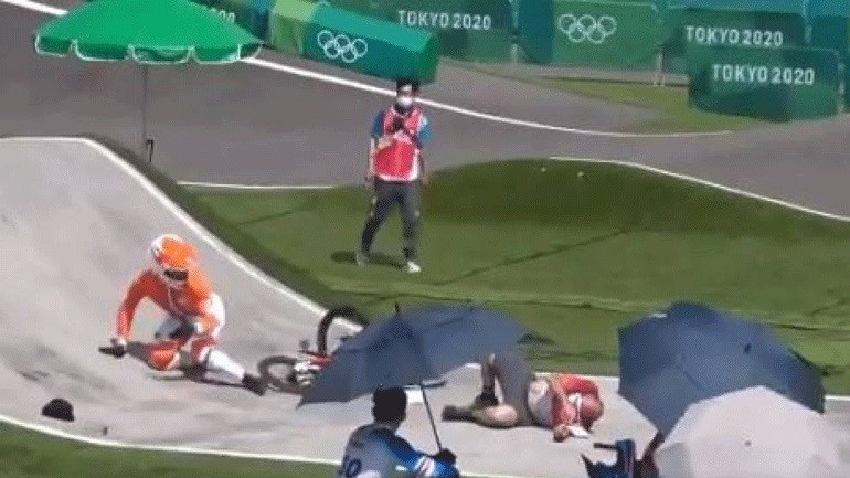 Ολυμπιακοί Αγώνες: Ατύχημα με Ολλανδό ποδηλάτη και Ιάπωνα αξιωματούχο – ΒΙΝΤΕΟ