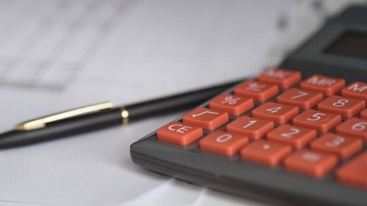 Φορολογικές δηλώσεις: Ανατροπή με την έκπτωση φόρου 3% – Τι θα ισχύσει τον Αύγουστο