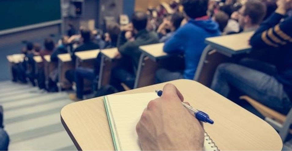 Πώς θα επιστρέψουν οι φοιτητές στα Πανεπιστήμια – Ποιοι θα μπορούν να μπουν στα αμφιθέατρα