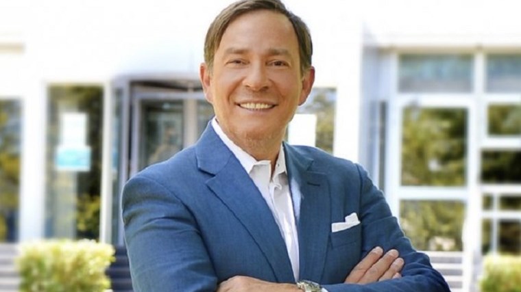 Σάλος με σχόλιο του Καρμοίρη στην ΕΡΤ για τους Κορεάτες