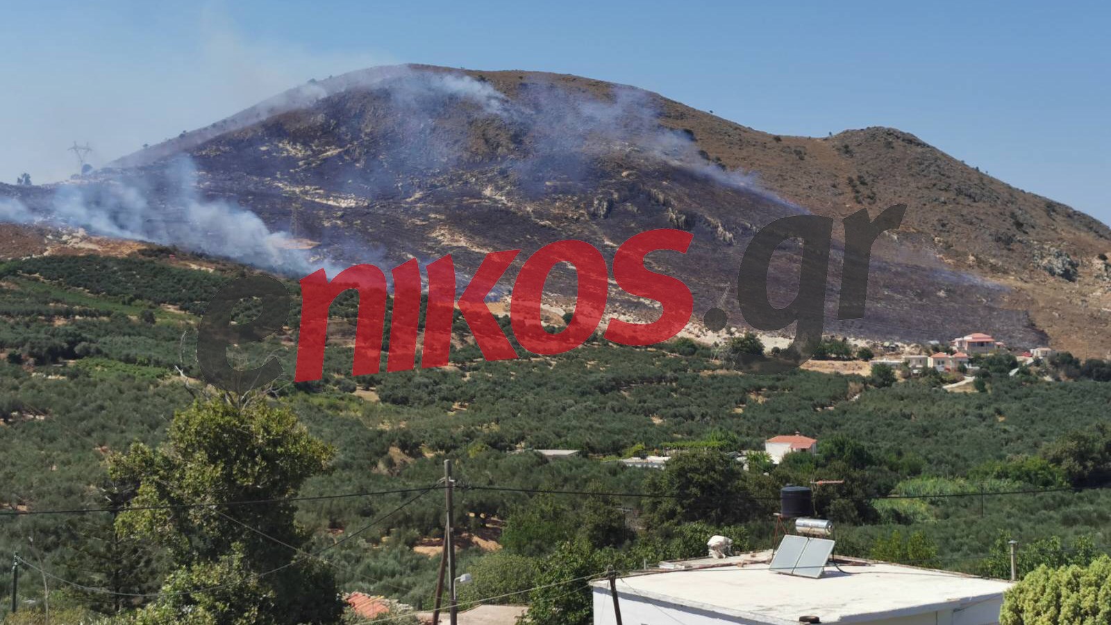 Φωτιά στον Πλατανιά Χανίων – ΦΩΤΟ αναγνώστη