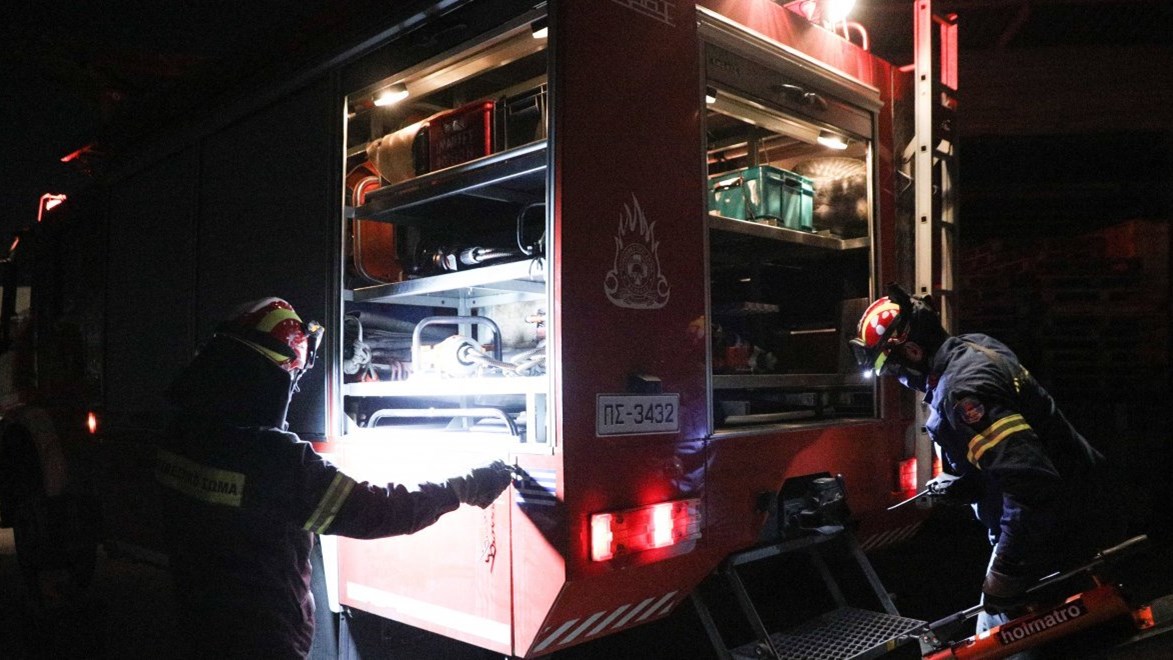 Κάλεσαν την Πυροσβεστική για να μην… πέσουν από το μπαλκόνι οι διαρρήκτες