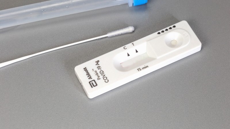 Ποιοι δικαιούνται self test για τον Αύγουστο – Μέχρι πότε μπορούν να τα προμηθευτούν