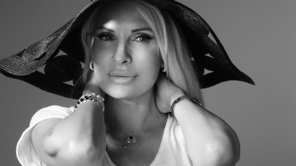 Ελένη Μενεγάκη: Αυτοί είναι οι συνεργάτες της στην εκπομπή