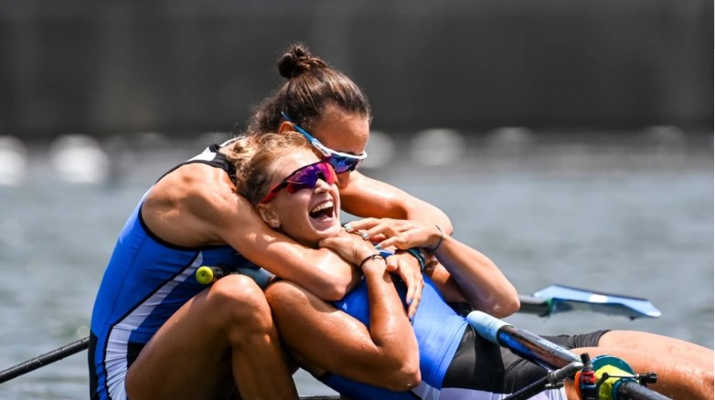 Μαρία Κυρίδου – Χριστίνα Μπούρμπου: Τα τρομερά κορίτσια της κωπηλασίας που πάνε για μετάλλιο