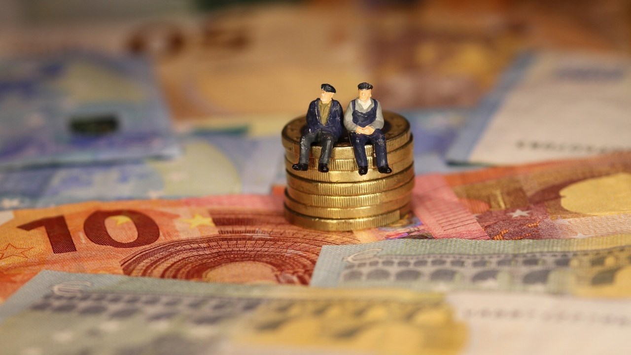 Γιατί δεν πληρώθηκαν τα αναδρομικά σε 30.000 συνταξιούχους