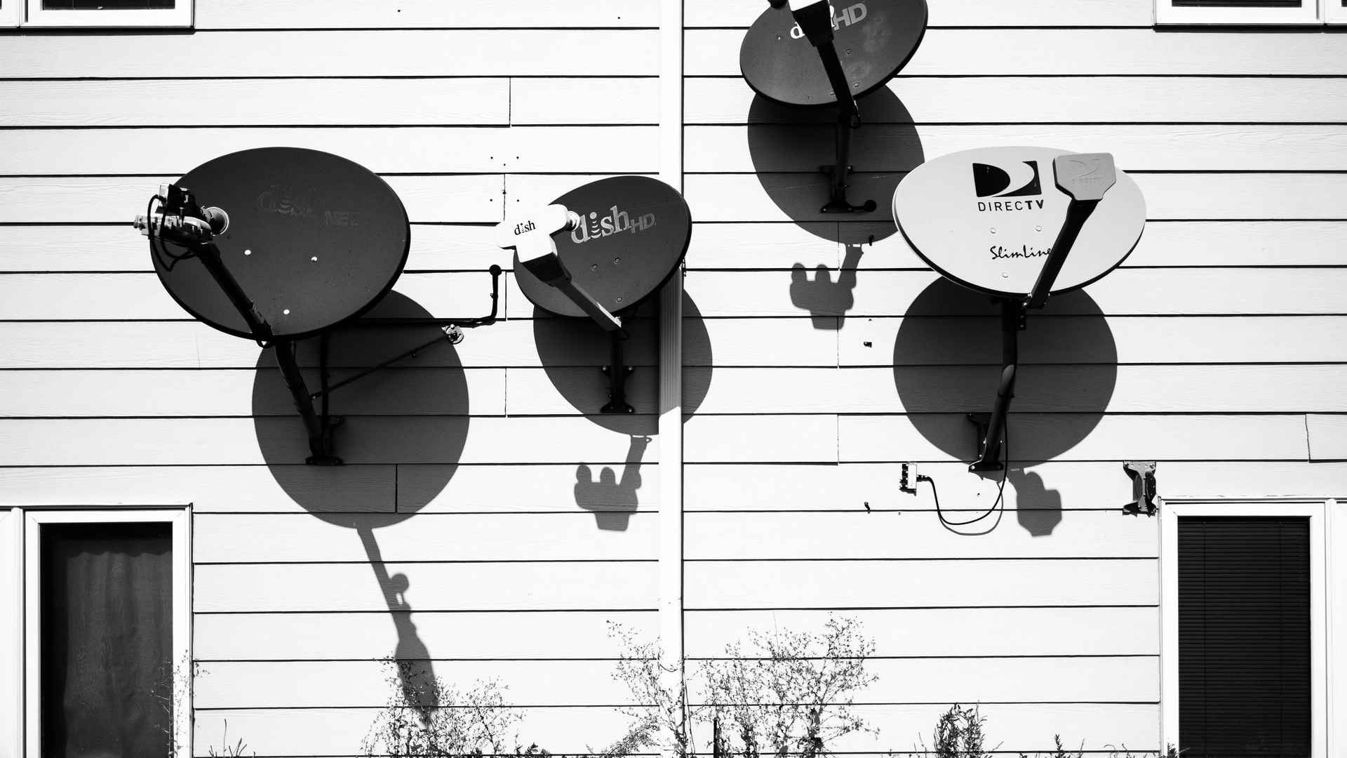 Άγρια δολοφονία 44χρονης: Της εγκατέστησε τη δορυφορική τηλεόραση και τη μαχαίρωσε μέχρι θανάτου