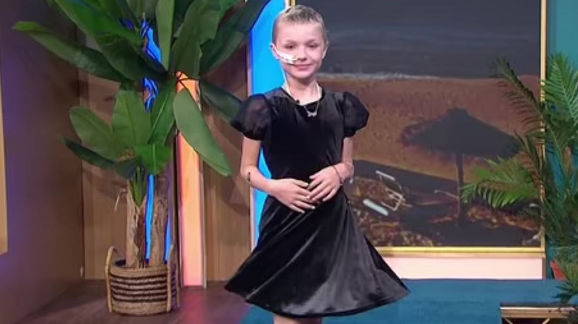 Εννιάχρονη με ανίατη μορφή καρκίνου πραγματοποίησε το όνειρό της και έκανε πασαρέλα