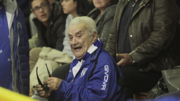 Σε κρίσιμη κατάσταση ο «Εθνικάρας» Γιάννης Μαντζουράνης – Δίνει μάχη στην εντατική