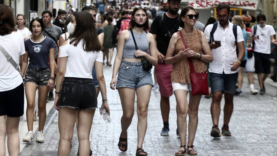 Σαρηγιάννης: Γιατί ελλοχεύει ο κίνδυνος σημαντικής αναζωπύρωσης της πανδημίας – Τι δείχνουν τα στοιχεία για όλη τη χώρα