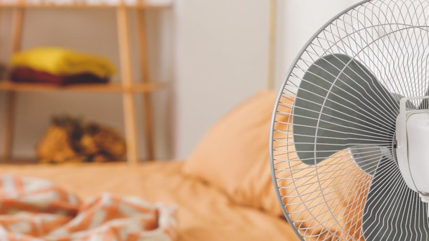 Νύχτες… καυτές το Σαββατοκύριακο με το θερμόμετρο στους 32 βαθμούς