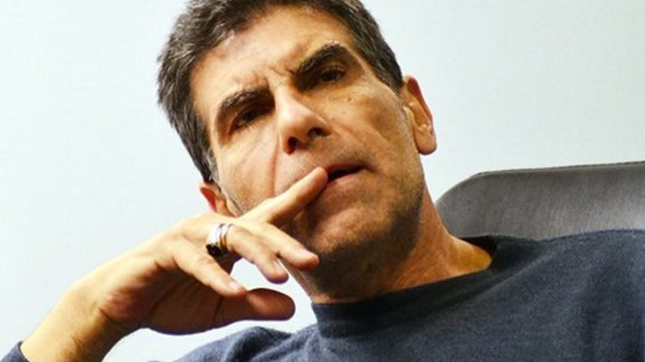 Μπέζος: Όσοι παρακολουθούν ανοησίες είναι ίδιοι με αυτό που βλέπουν