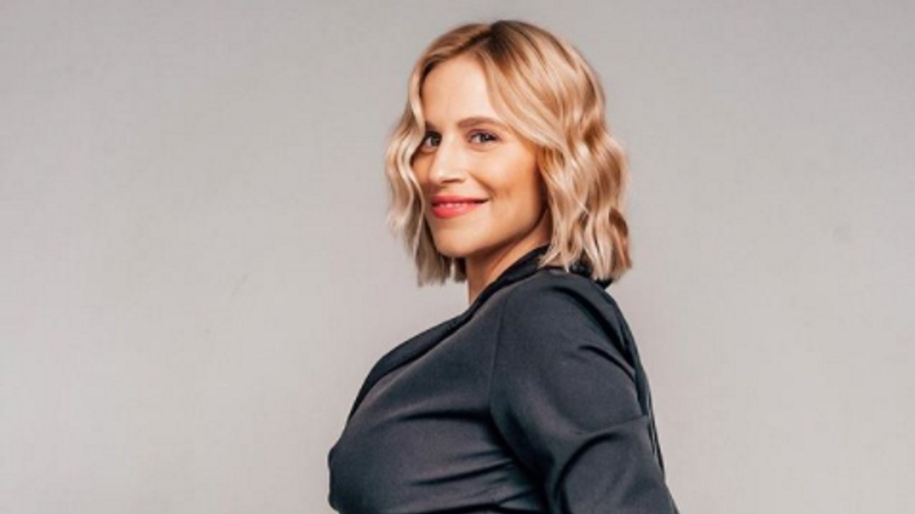 Νάντια Μπουλέ: Η στιγμή που θηλάζει την κόρη της – ΦΩΤΟ