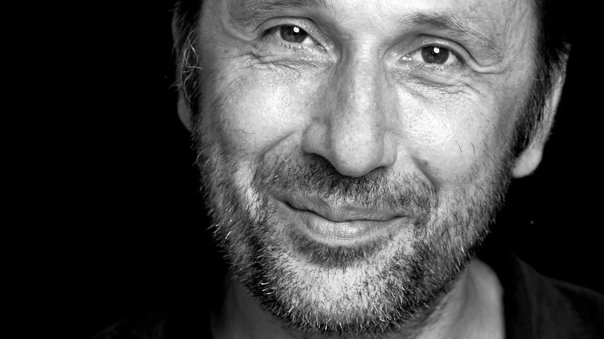 “Χείμαρρος” ο Ρένος Χαραλαμπίδης για τον Πέτρο Φιλιππίδη: Το “καλάμι” και οι “άτρωτοι ηλίθιοι”