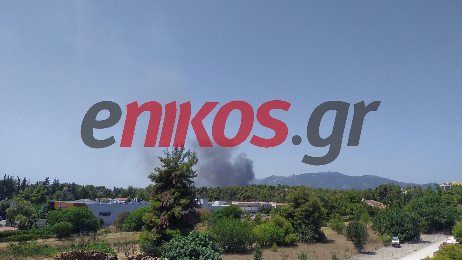 Φωτιά ΤΩΡΑ στη Βαρυμπόμπη – Οι πρώτες εικόνες – ΦΩΤΟ αναγνωστών