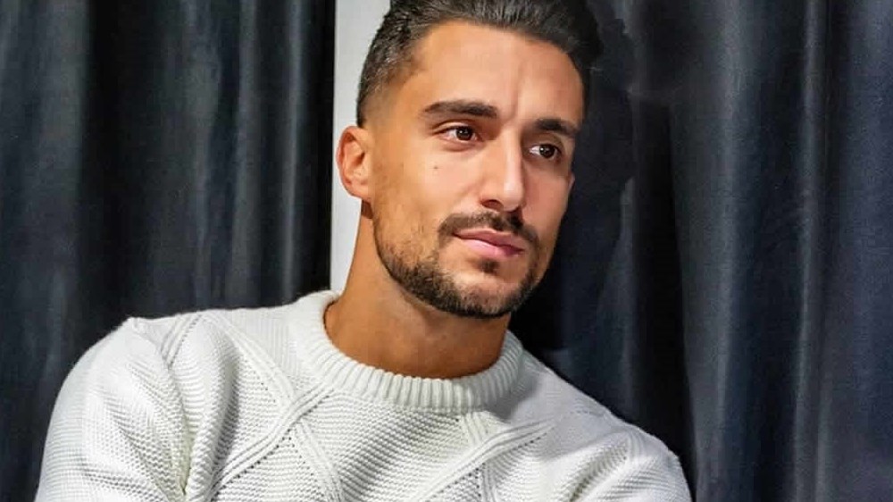 Άλλος… άνθρωπος ο Σάκης Κατσούλης – Η μεγάλη αλλαγή στην εμφάνισή του – ΦΩΤΟ