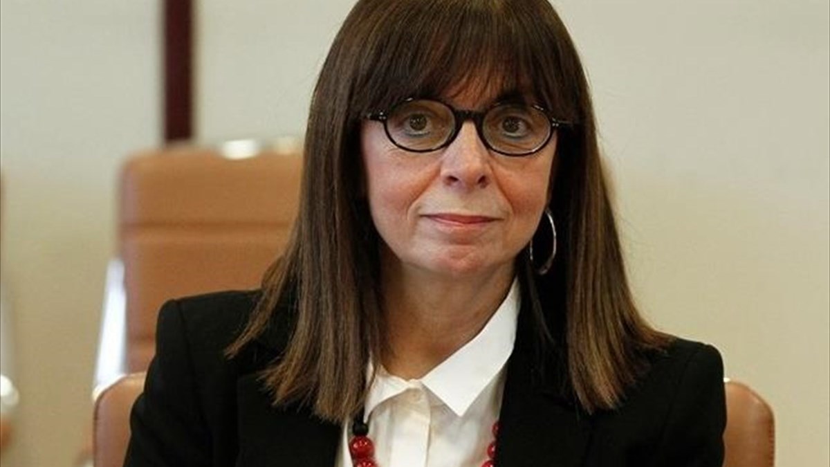 Σακελλαροπούλου: Στις πολύ δύσκολες στιγμές που περνάει η πατρίδα μας δεν είμαστε μόνοι