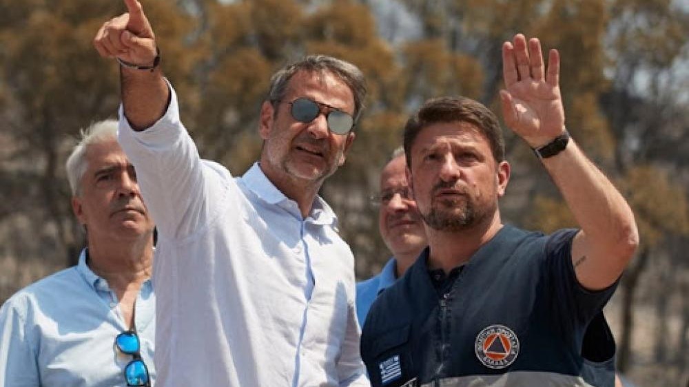 Στο Συντονιστικό Κέντρο Επιχειρήσεων ο Μητσοτάκης – Στις 20.00 η έκτακτη ενημέρωση από Χαρδαλιά