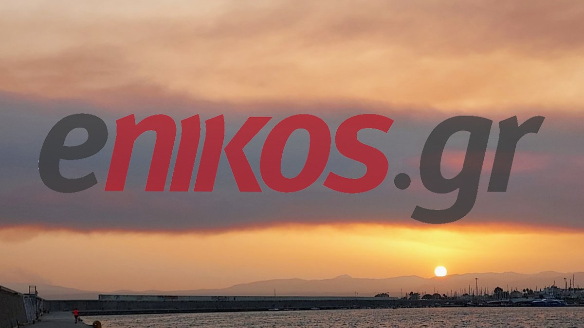 “Μαύρισε” ο ουρανός στην Καλαμάτα – Καπνοί από τη φωτιά της Ηλείας – ΦΩΤΟ αναγνωστών